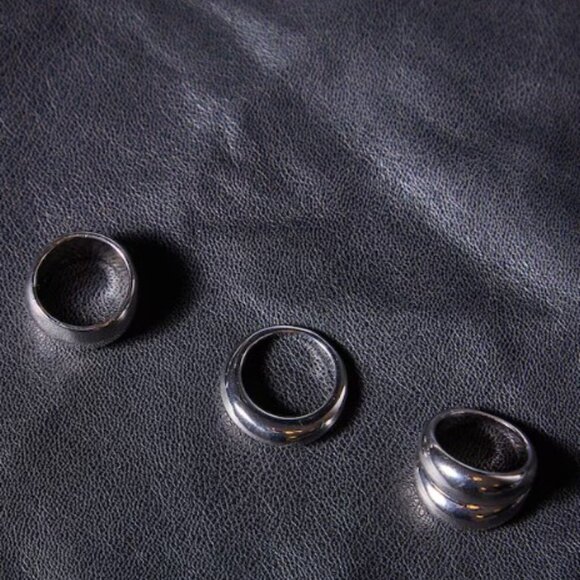 NWT Pretty Little Thing Chunky Ring Set - Picture 3 of 4